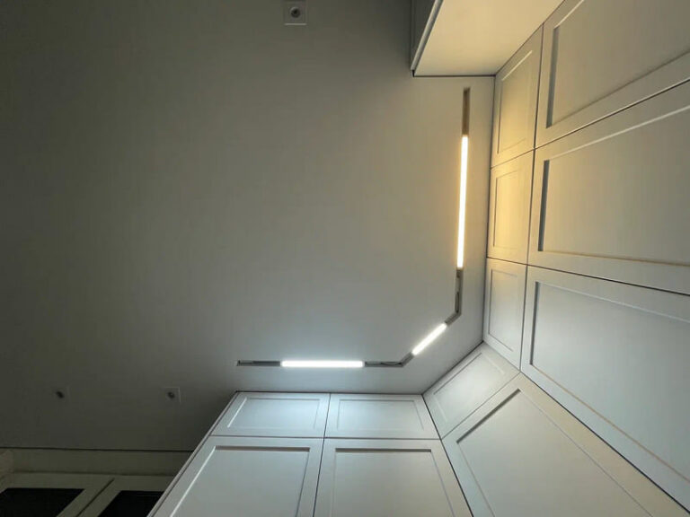 Световые линии SLOTT